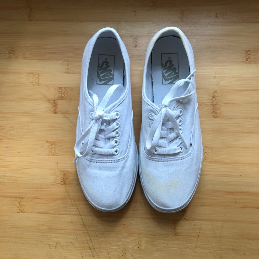 Women’s Low Pro Authentic True White Vans